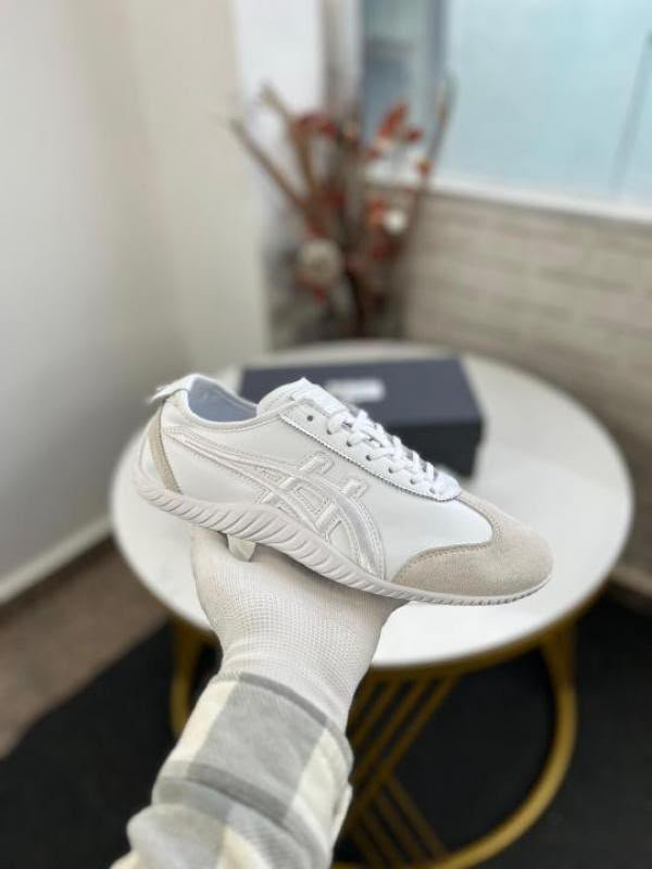 Brand : ONITSUKA TIGER  Men's MEXICO 66 DRIVING White Sneakers
